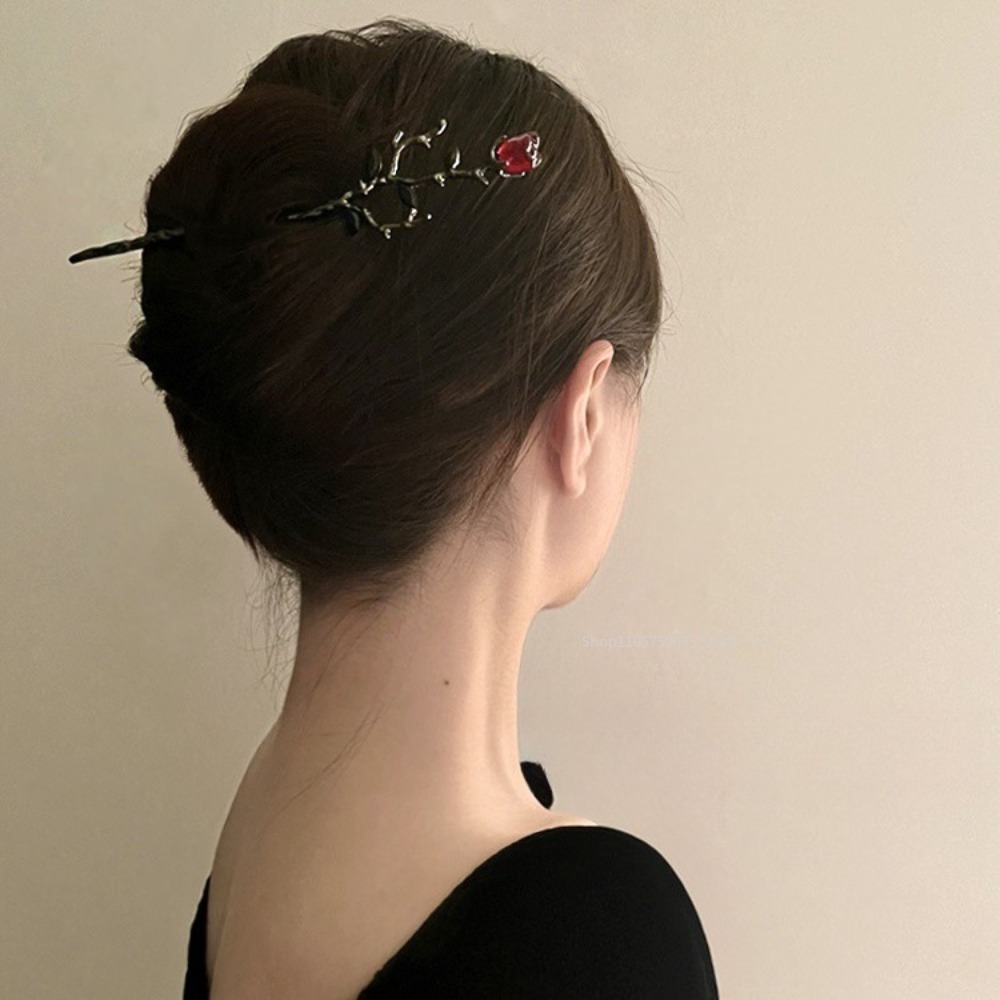 ヴィンテージメタル製赤いバラの花のヘアピン、女性用エレガント - Supply Florist のレビューと価格